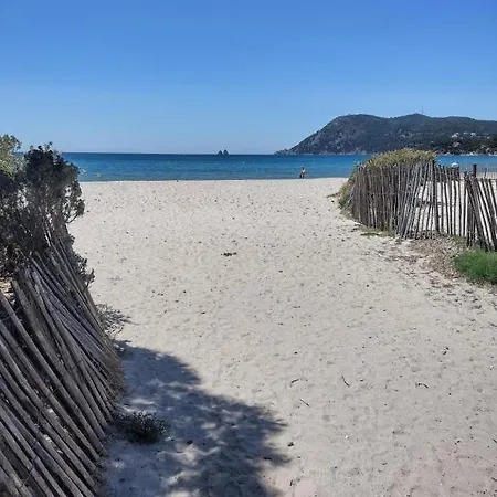 Bord De Mer, Clim, Vue Jardin, Parking